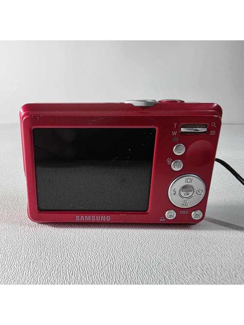 Samsung BL103 10.2MP Digital Camera Red - NO POWER